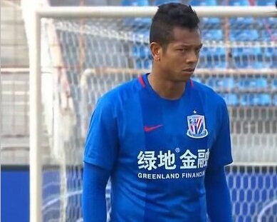 最终罗马主场3-1击败乌迪内斯，升至积分榜第五位，距离前四仅有3分差距。